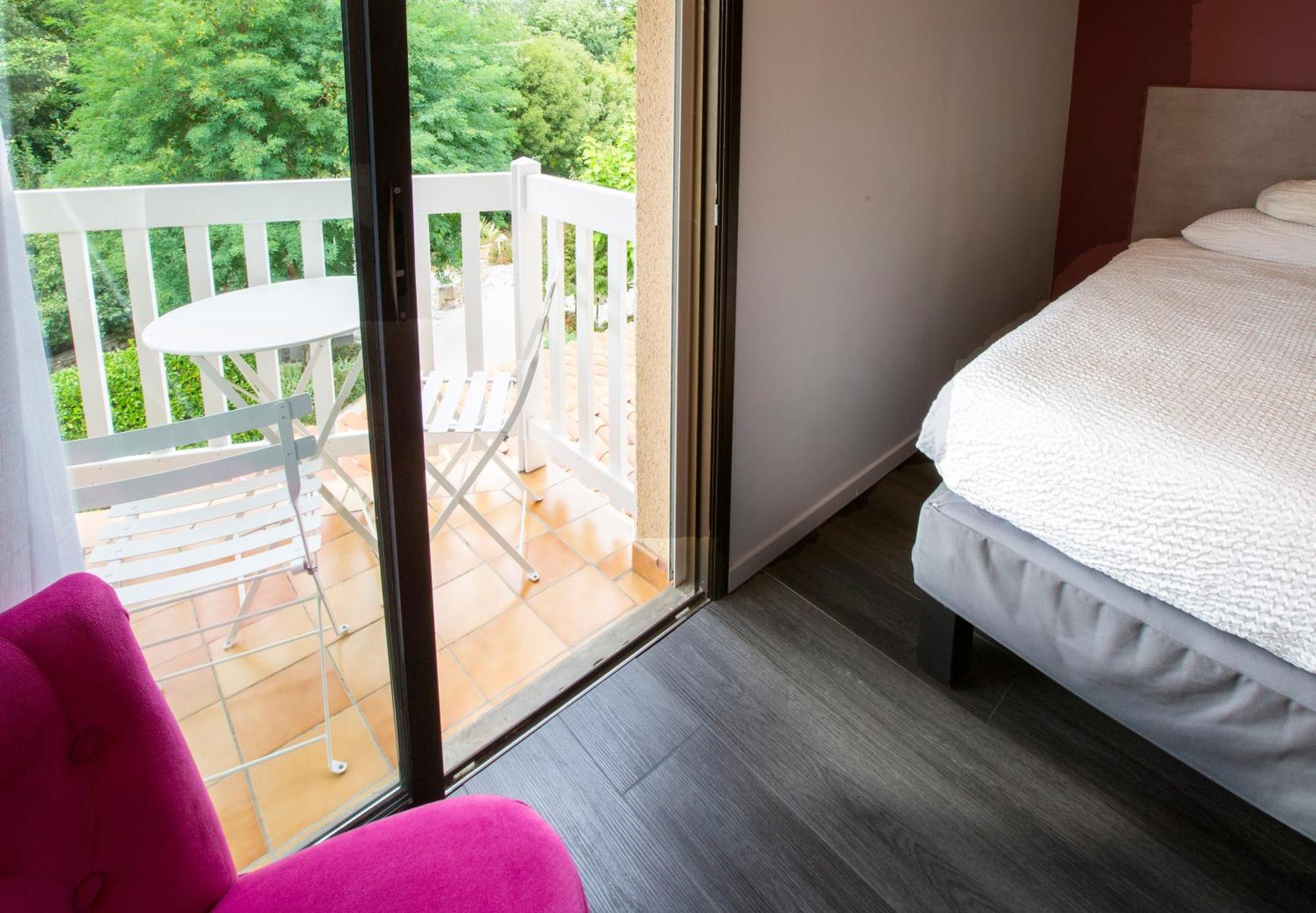 Logis Hotel - Restaurant - Spa - Le Relais De Farrou Villefranche-de-Rouergue Dış mekan fotoğraf