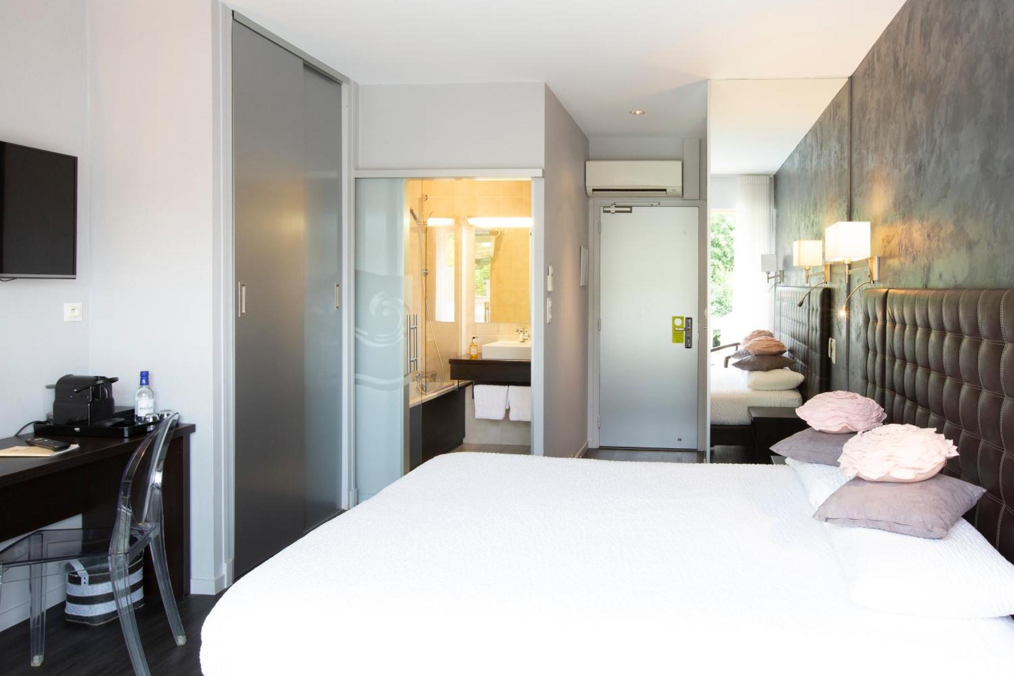 Logis Hotel - Restaurant - Spa - Le Relais De Farrou Villefranche-de-Rouergue Dış mekan fotoğraf