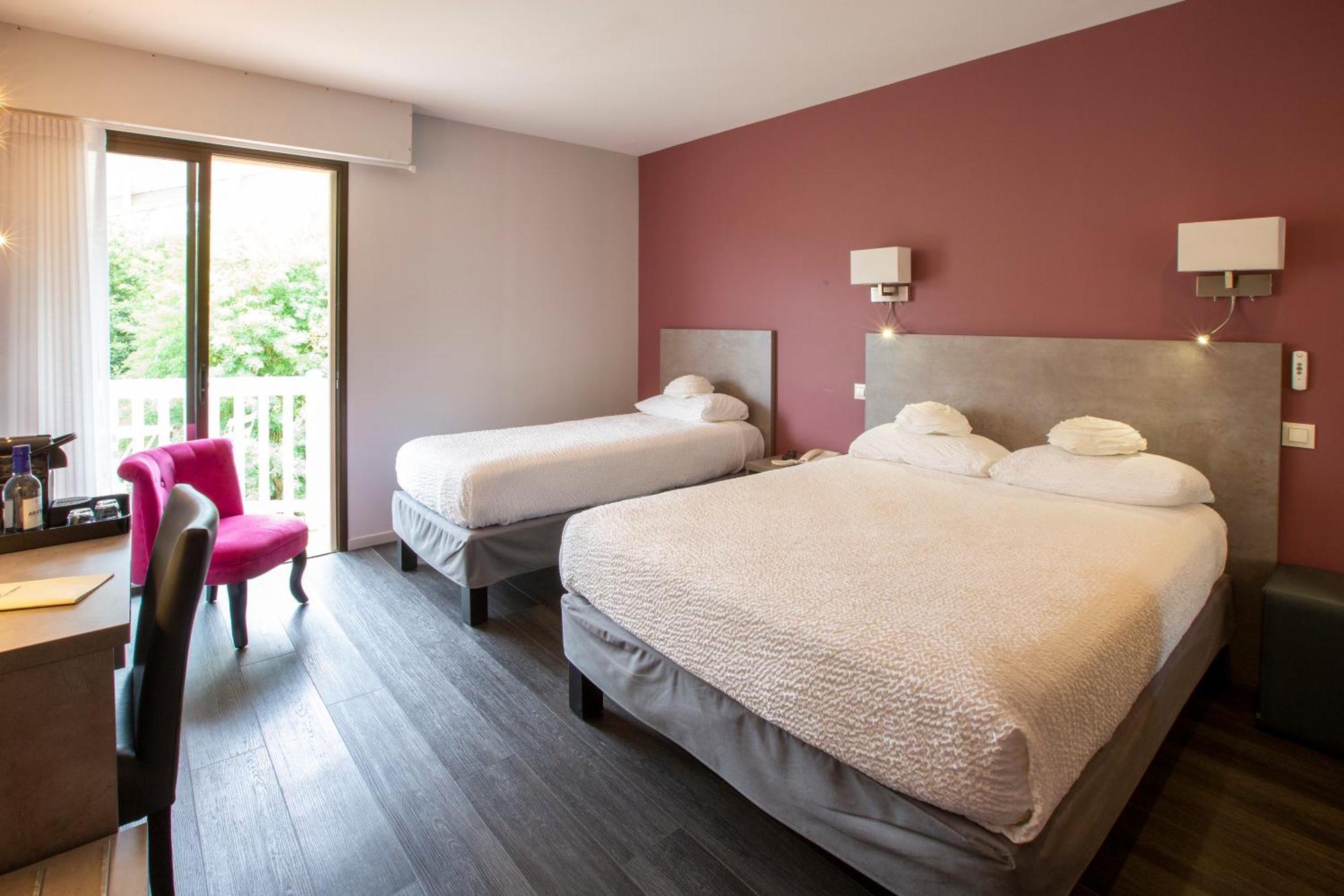 Logis Hotel - Restaurant - Spa - Le Relais De Farrou Villefranche-de-Rouergue Dış mekan fotoğraf