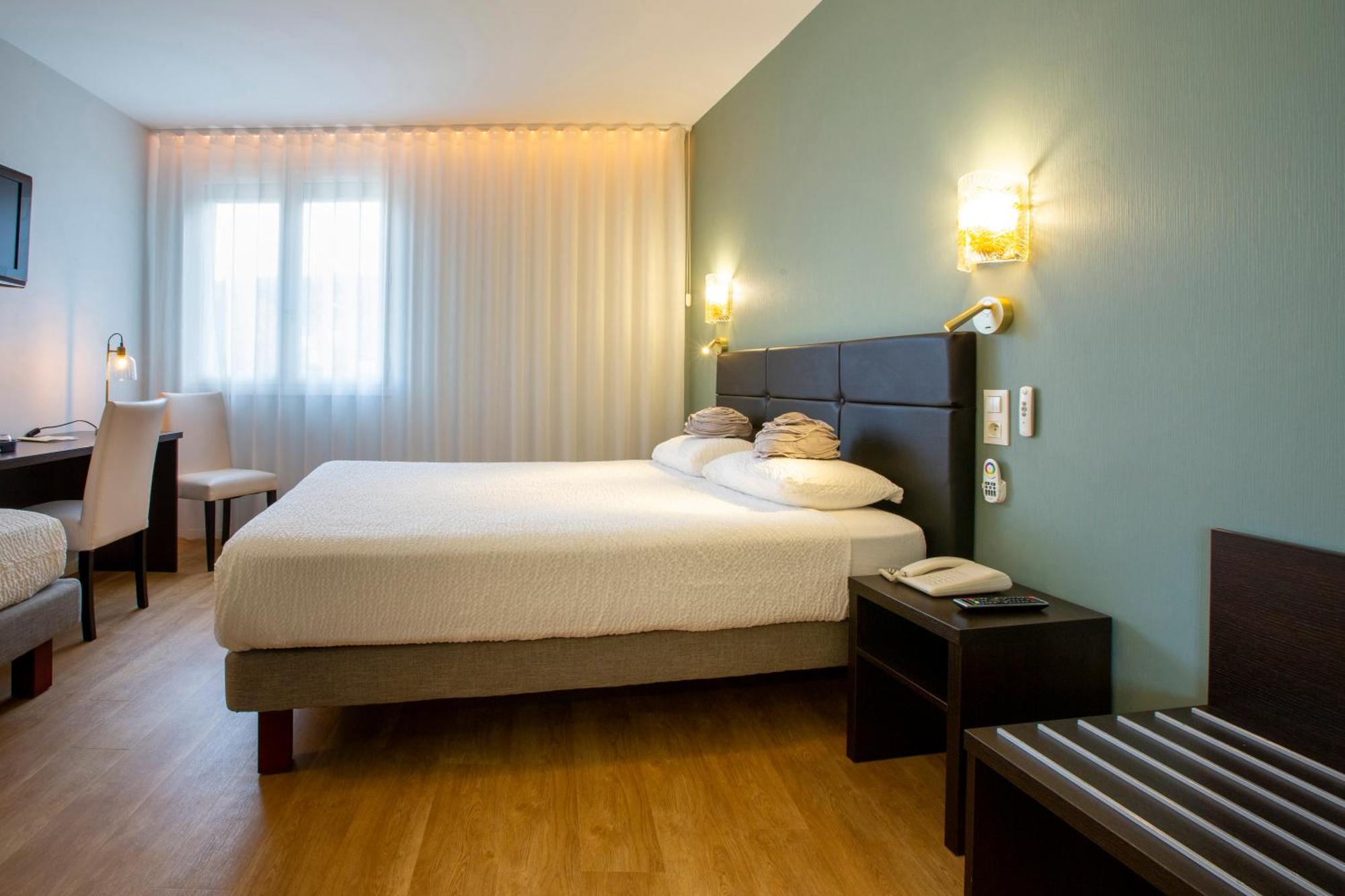 Logis Hotel - Restaurant - Spa - Le Relais De Farrou Villefranche-de-Rouergue Dış mekan fotoğraf